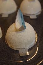 Voittoisa Vapaus-leivos.